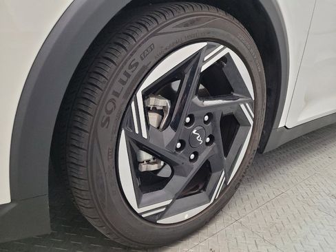 Used 2025 Kia K4 EX FWD image 31