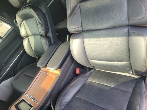 Certified 2025 Lincoln Navigator Black Label AWD/4WD image 47