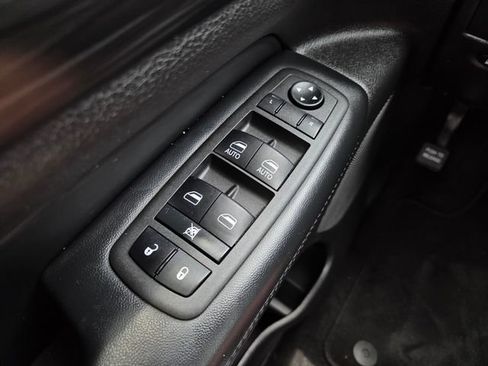 Used 2022 Jeep Grand Cherokee Laredo X RWD image 22