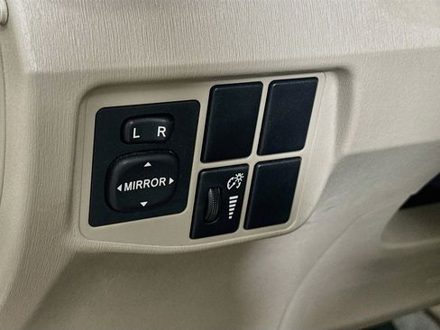 Used 2011 Toyota Prius Three w/ Navigation Pkg FWD image 16