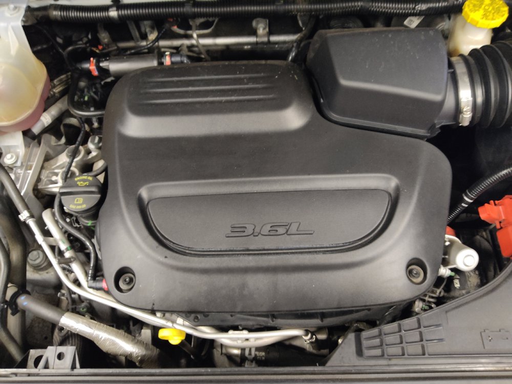 Used 2023 Chrysler Pacifica Touring-L FWD image 30