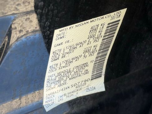 Used 2019 Nissan Titan SV w/ SV Convenience Package image 36