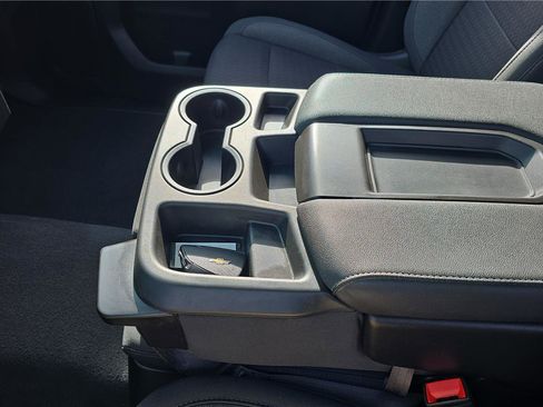 Used 2023 Chevrolet Silverado 1500 Custom image 16