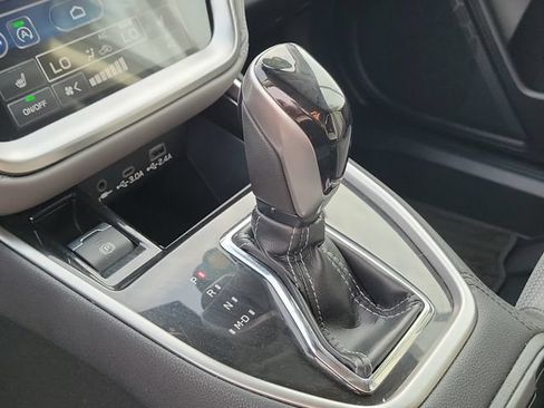 Used 2023 Subaru Outback Premium AWD/4WD image 35