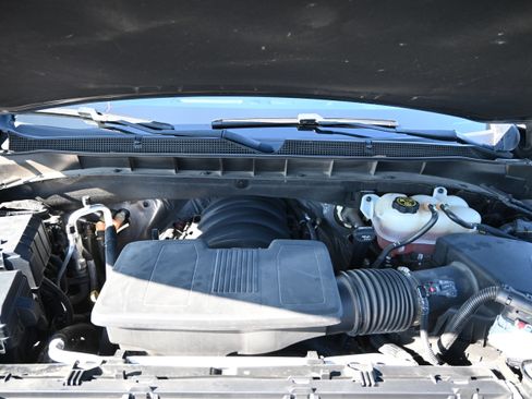 Used 2021 Chevrolet Tahoe Z71 w/ Rear Media and Nav Package image 35