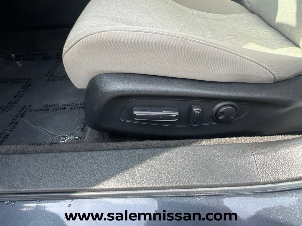 Used 2024 Honda Accord EX image 16
