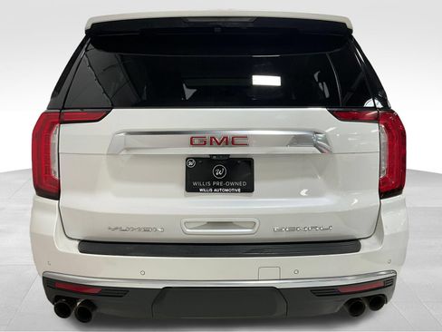 Used 2021 GMC Yukon XL Denali w/ Denali Premium Package AWD/4WD image 6