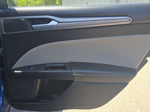 Used 2018 Ford Fusion S FWD image 18