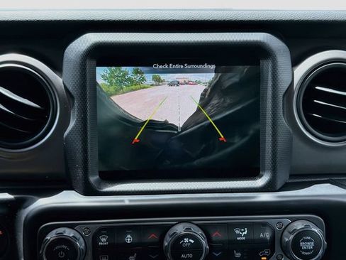Used 2021 Jeep Wrangler Unlimited Sport AWD/4WD image 31