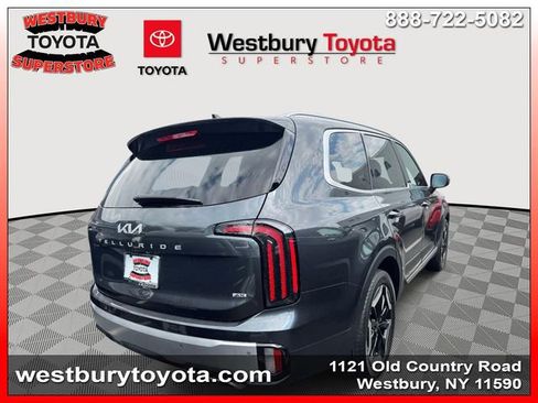 Used 2023 Kia Telluride EX AWD/4WD image 5