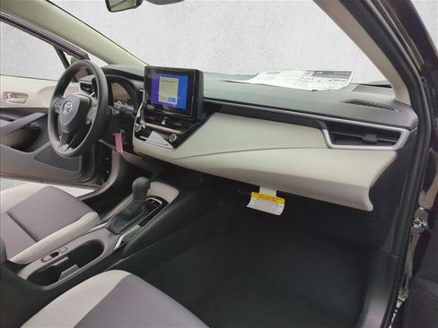 Used 2026 Toyota Corolla LE FWD image 27