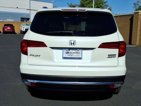 Used 2018 Honda Pilot Touring image 6