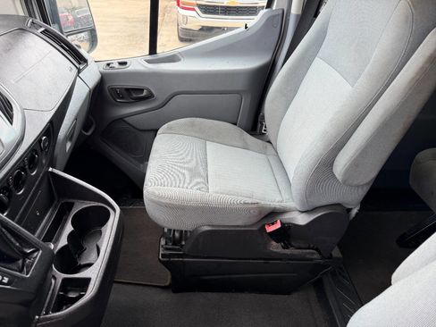Used 2015 Ford Transit 350 XLT image 8