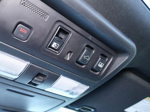 Used 2021 Nissan Titan PRO-4X w/ Pro-4x Convenience Package AWD/4WD image 23
