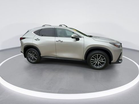 Used 2025 Lexus NX 250 FWD w/ Accessory Package (2T) image 9