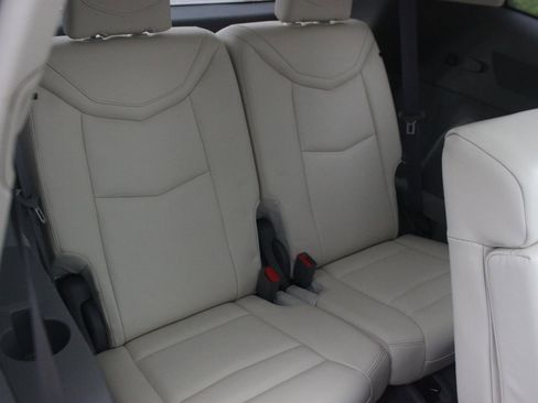 Used 2020 Cadillac XT6 Premium Luxury image 40