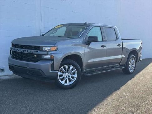 Used 2021 Chevrolet Silverado 1500 Custom image 1