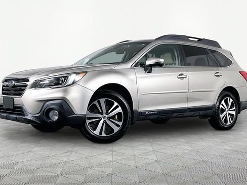 Used 2018 Subaru Outback 2.5i Limited AWD/4WD image 1