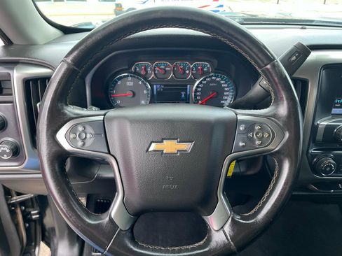 Used 2019 Chevrolet Silverado 1500 LT AWD/4WD image 25