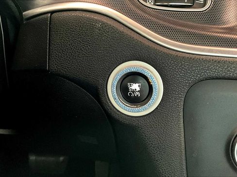 Used 2015 Dodge Charger SXT image 33