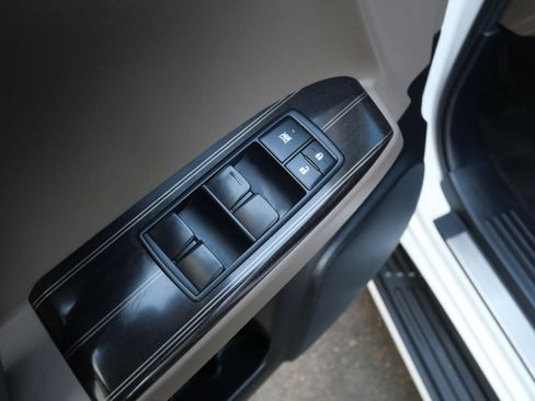 Used 2021 Lexus GX 460 Luxury w/ Sport Design Package image 19