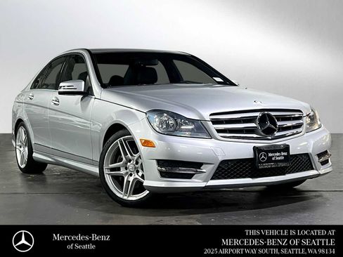 Used 2013 Mercedes-Benz C 300 4MATIC Sedan image 1