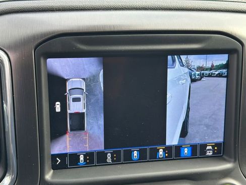 Used 2020 GMC Sierra 1500 AT4 image 25