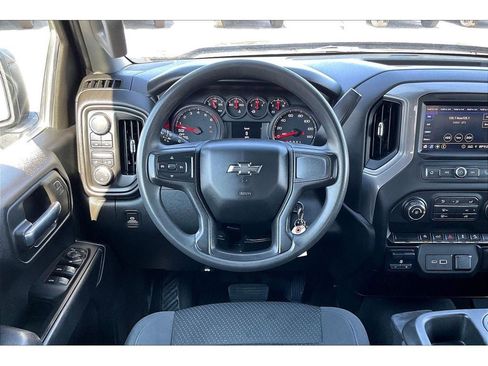 Used 2021 Chevrolet Silverado 1500 Custom Trail Boss AWD/4WD image 5