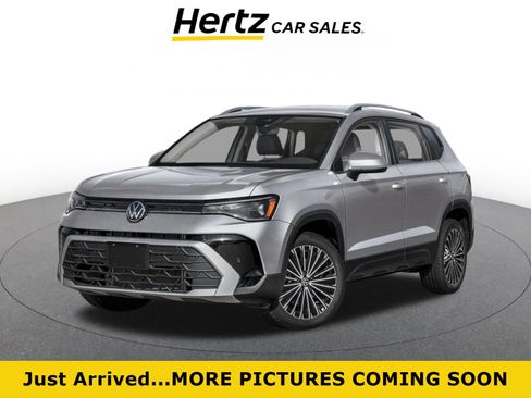 Used 2026 Volkswagen Taos SE AWD/4WD image 1
