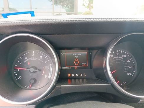 Used 2022 Ford Mustang Premium RWD image 4