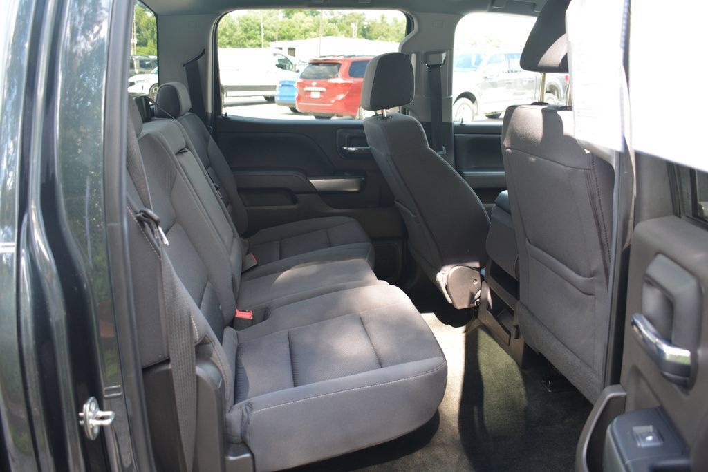 Used 2018 Chevrolet Silverado 1500 LT w/ All Star Edition AWD/4WD image 19