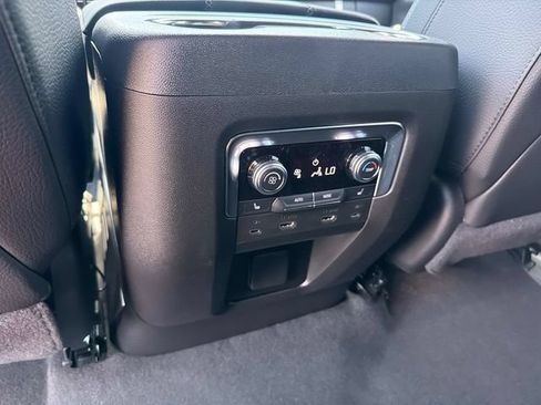 New 2026 GMC Yukon XL Denali w/ Denali Reserve Package AWD/4WD image 16