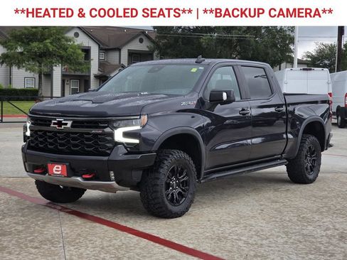 Used 2023 Chevrolet Silverado 1500 ZR2 w/ Technology Package AWD/4WD image 3