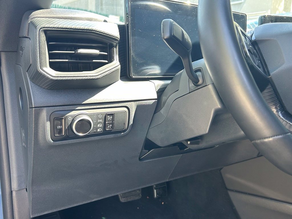 Used 2025 Ford Mustang Coupe RWD image 17