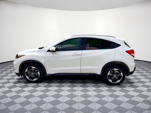 Used 2018 Honda HR-V EX-L image 2