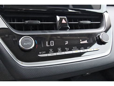Used 2024 Toyota Corolla LE FWD image 23