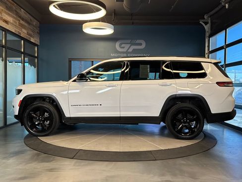Used 2023 Jeep Grand Cherokee L Laredo AWD/4WD image 49