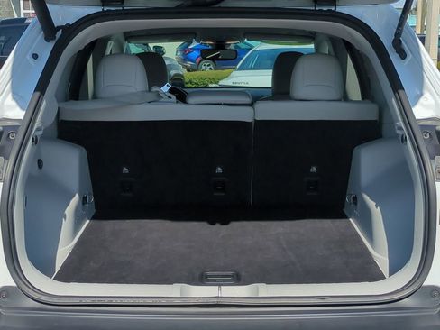 Used 2019 Jeep Cherokee Limited image 12