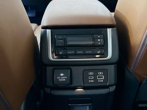 Used 2023 Subaru Ascent Touring AWD/4WD image 27