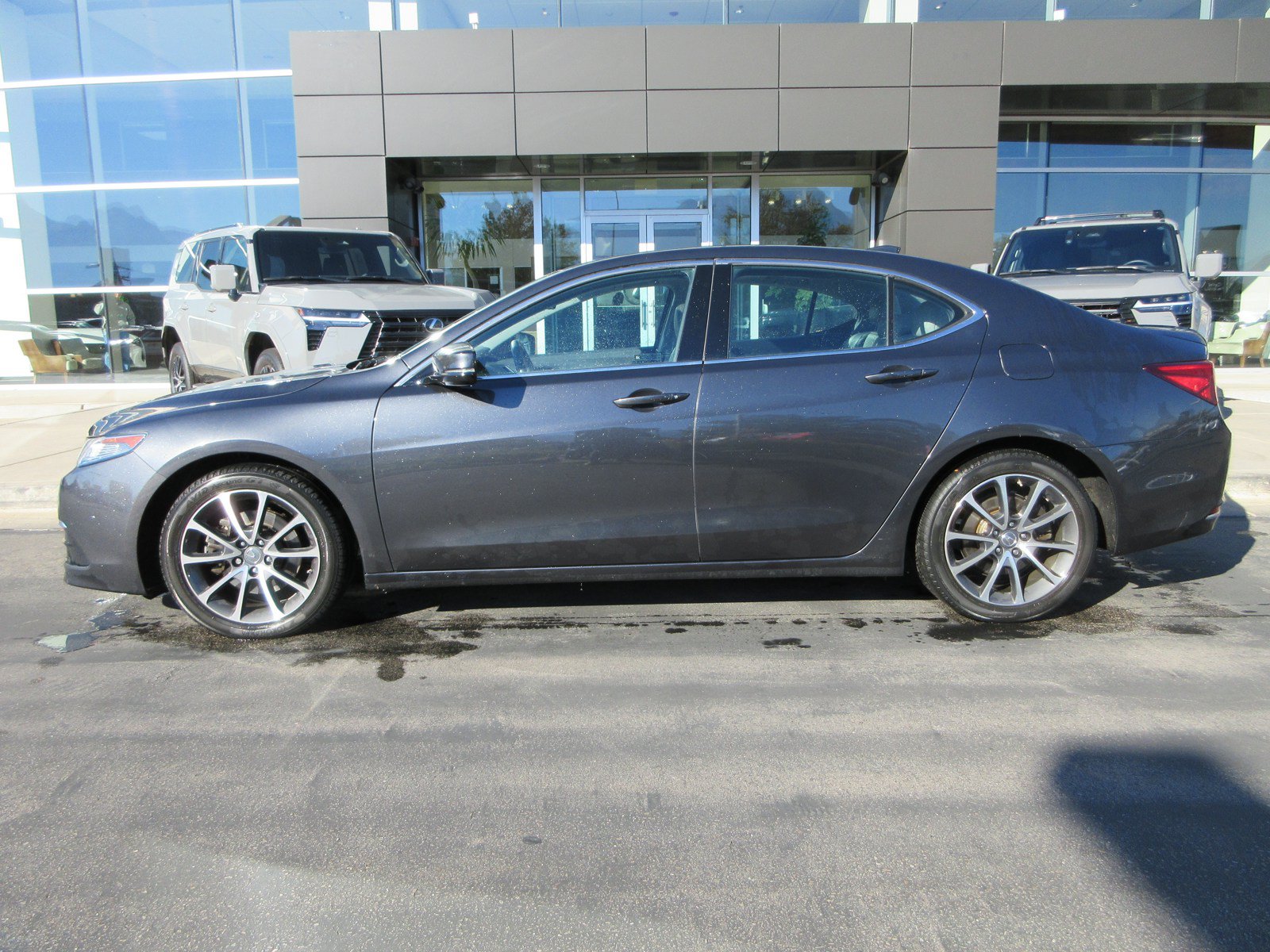 Used 2015 Acura TLX w/ Technology Package AWD/4WD image 3