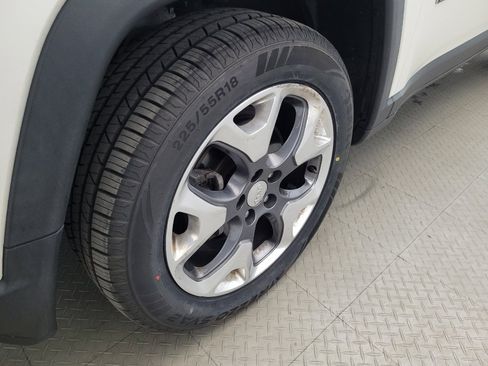Used 2018 Jeep Compass Limited AWD/4WD image 31