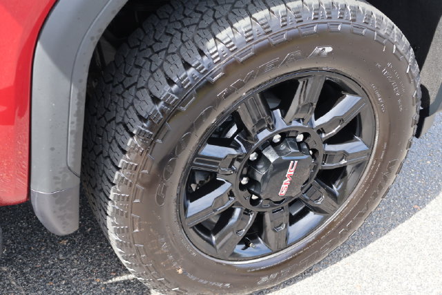 Used 2026 GMC Sierra 2500 AT4 w/ AT4 Premium Plus Package AWD/4WD image 29