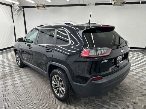 Used 2020 Jeep Cherokee Latitude Plus image 3