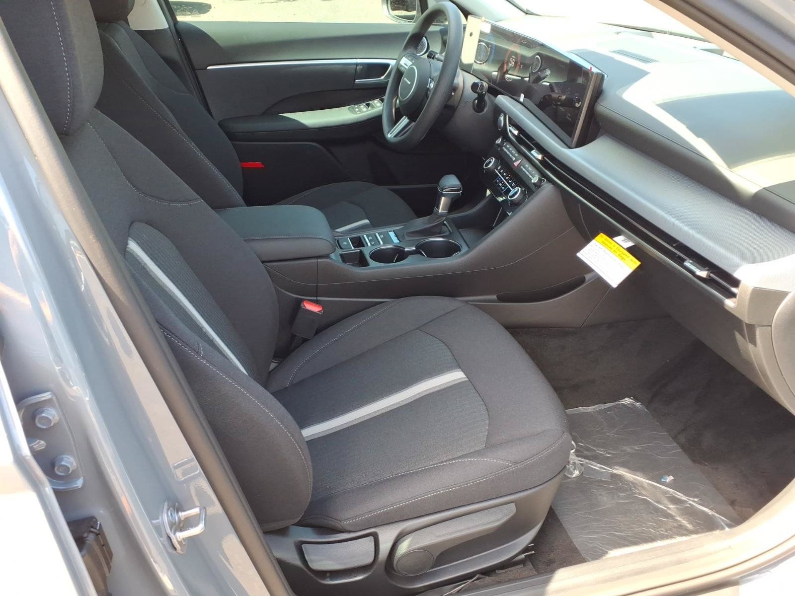 New 2026 Hyundai Sonata SE FWD image 7