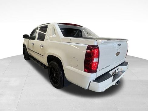 Used 2012 Chevrolet Avalanche LTZ AWD/4WD image 3