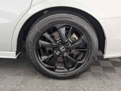 Used 2023 Honda Odyssey Sport image 14