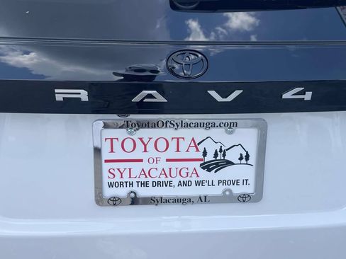 Used 2026 Toyota RAV4 SE AWD/4WD image 6