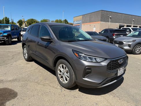 Used 2024 Ford Escape Active FWD image 7