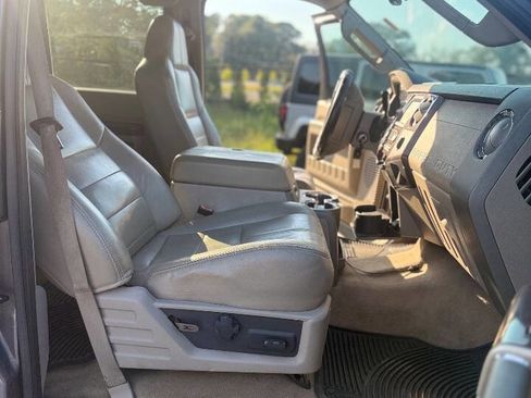 Used 2008 Ford F350 Lariat image 16
