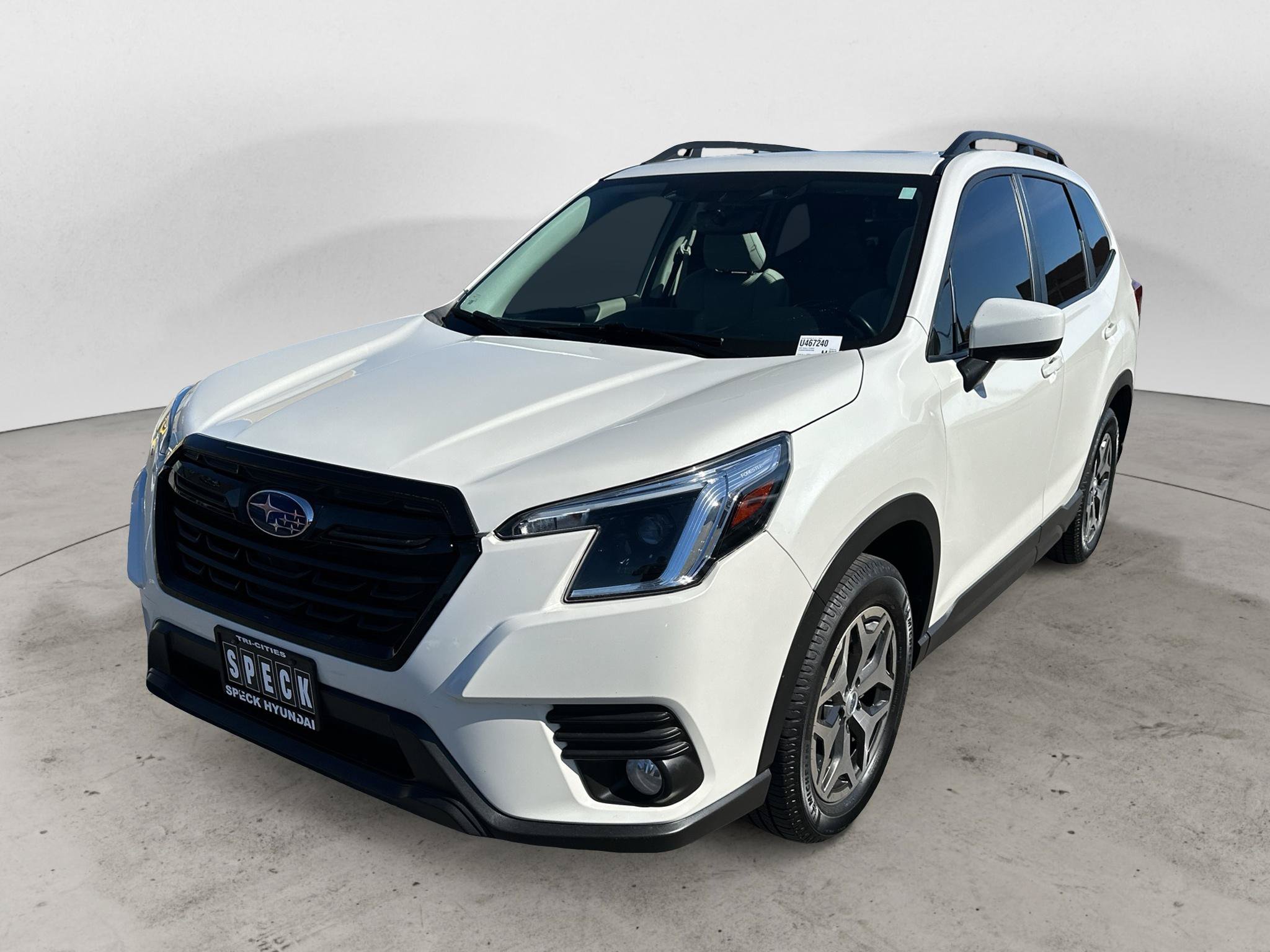 Used 2022 Subaru Forester Premium AWD/4WD image 1